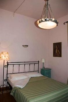 Porta All'arco Hotel 3*